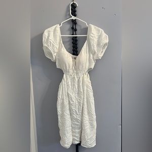 NWOT White peak a boo dress